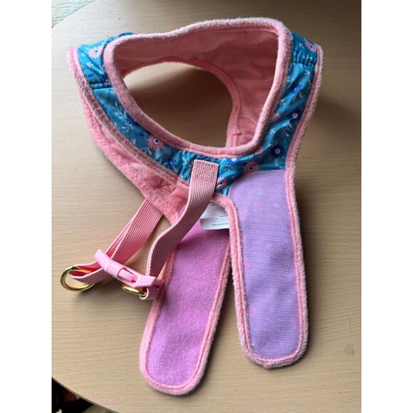 Vibrant Life Plush Dog Harness – Size Medium – Pink & Blue Floral - Picture 1 of 6